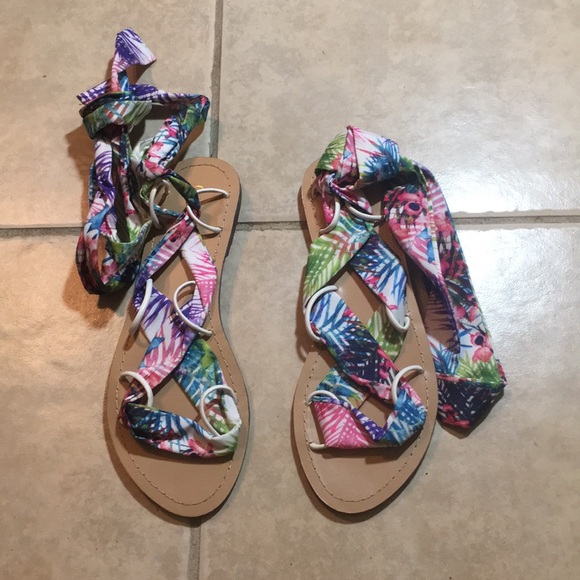 🌾Tie-up Sandals🌾 - Picture 2 of 6